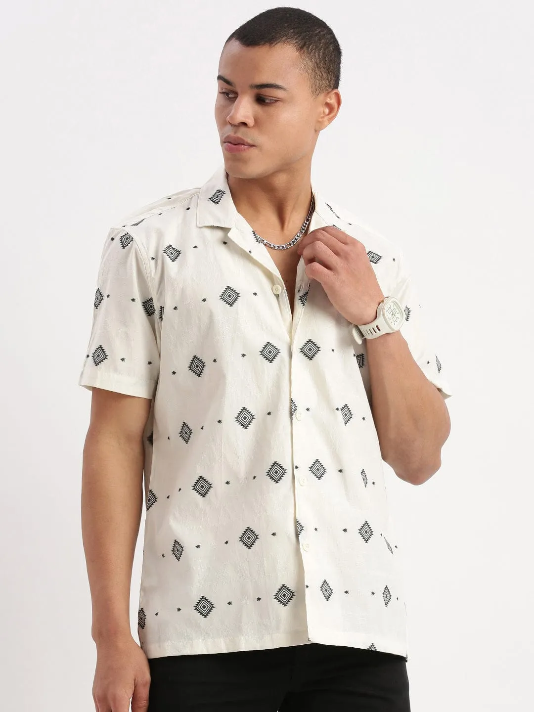 Men Cuban Collar Geometric Printed Cream Shirt