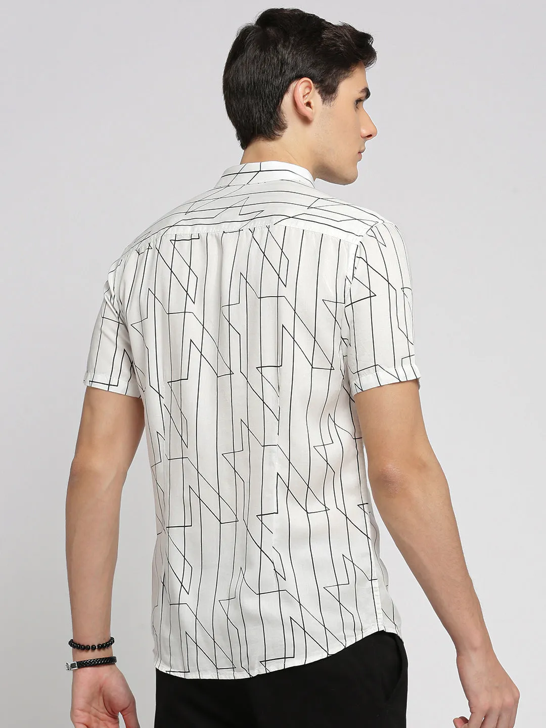 Men White Slim Fit Geometric Printed Weave Cotton Casual Shirt