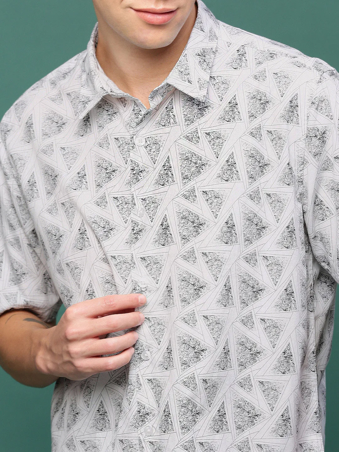 Men White Smart Slim Fit Opaque Printed Casual Shirt